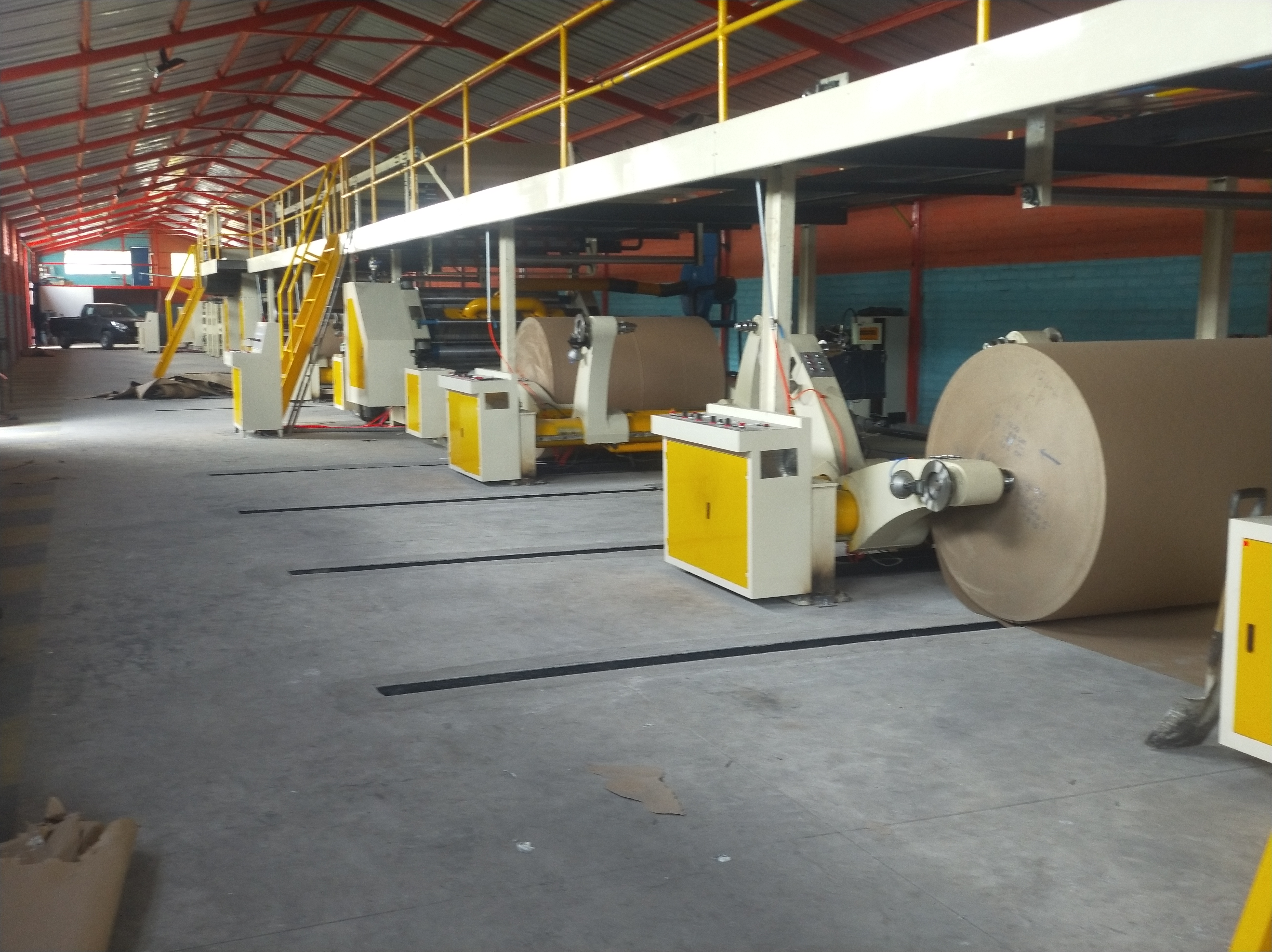 5 ply corrugated cardboard installing at Ecuador customer factory