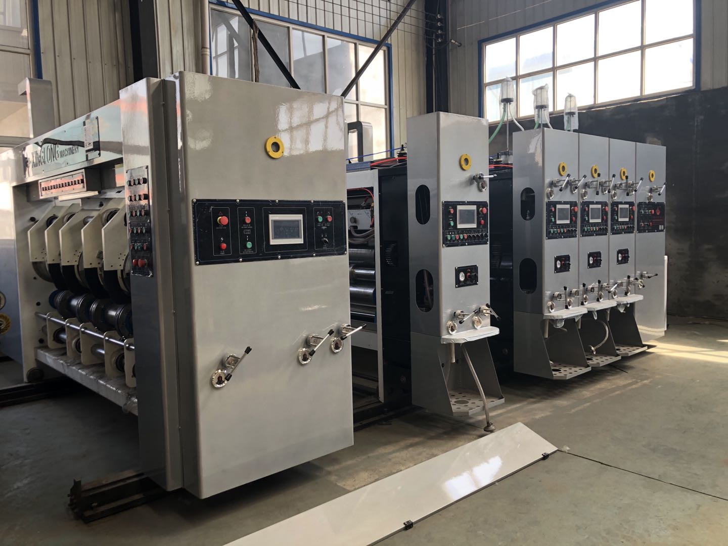 China OEM auto box packing machine carton printing slotting die-cutting machinery